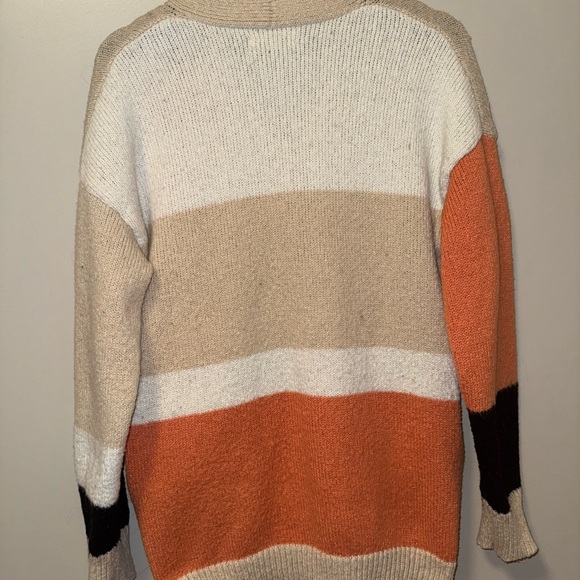 Stylish Colorblock Cardigan Sweater - Picture 4 of 7